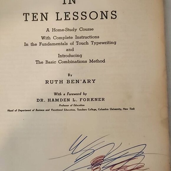 Vintage 1963 Touch Typing in 10 Lessons By Ruth Ben'Ary - Picture 2 of 8